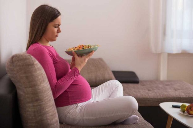 hamilelikte-yemeklerden-igrenme